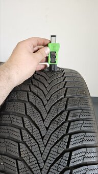 Zimní pneumatiky 235/45/18, Nexen, DOT2220 - 5