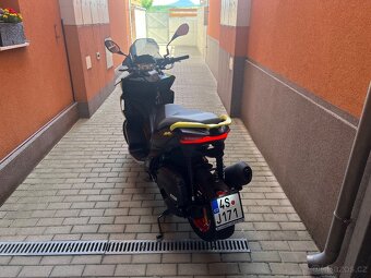 Aprilia sr gt 125 verze Sport s ABS - 5