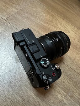 Prodám Sony a7c + tri objektivy - 5