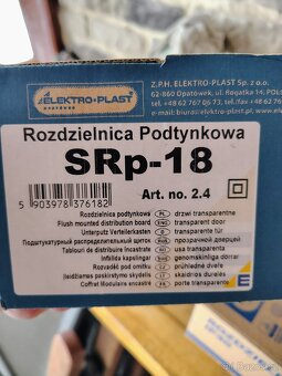 Jističová podomitkova skříň - 5