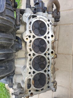 Hlava motoru Hyundai I20 1.2 16V 68kW G4LA - 5