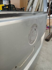 Zadní výklopné víko vw caddy rv15-20 2K5 827 025 B - 5