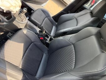 Toyota yaris 1.5i Dynamic Force 2022 motor start - 5