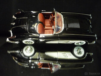 Chevrolet Corvette 1958 Motormax 1/18 - 5