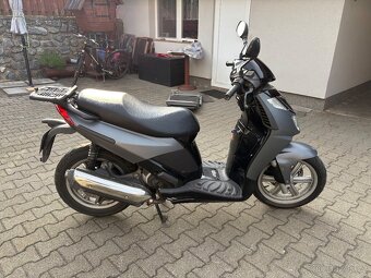 Aprilia Sportcity 125 - 5