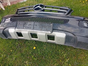 MERCEDES ML W164 PŘEDNÍ NÁRAZNÍK S MASKOU KOMPLETNÍ - 5