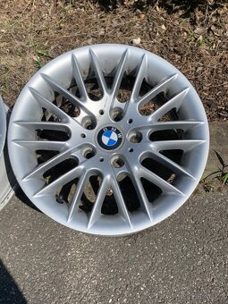 BMW E39 styling 82 alu kola - 5