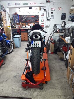 Honda CBR 600 RR - 5