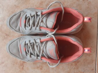 Dívčí sportovní tenisky Reebok vel. 37 (240mm stélka) - 5