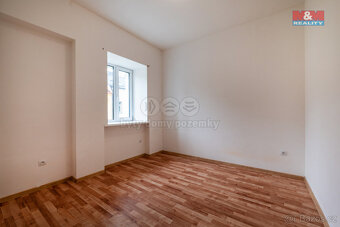 Pronájem bytu 3+kk, 58 m², Luby, ul. Revoluční - 5