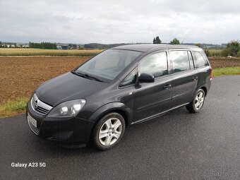 Opel Zafira B rok 2013 - 5