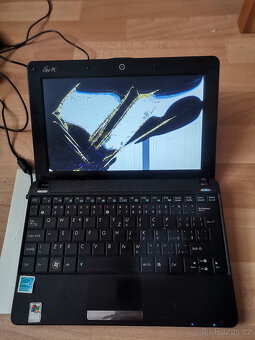 Prodám ASUS Eee PC 1001HA-WHI004X na díly - 5