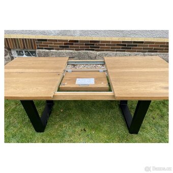 Masivní rozkládací jídelní stůl - Livingstone - 5