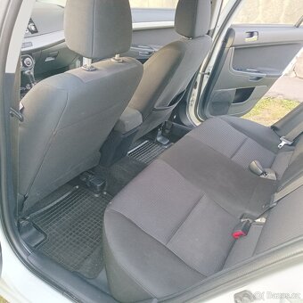 Mitsubishi Lancer 1.8 r.v. 2011 - 5