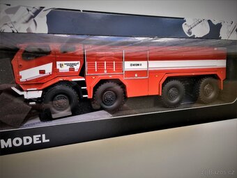 Model TATRA T815-7 8x8 CZS 40 "TITAN" Kaden 1/43 - 5