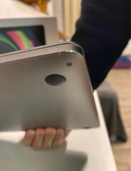 MacBook Pro ( 13 - inch, M1, 2020 ) - 5