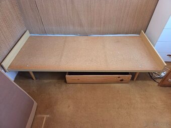 Postel s úložným prostorem - 5