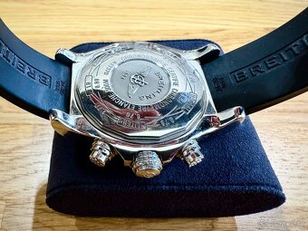 Breitling Super Avenger - 5