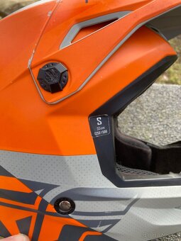 Motokrosová helma vel. S - 5