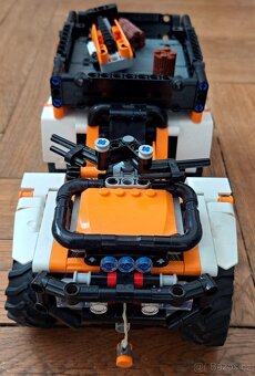 Lego technic terénní vozidlo - 5