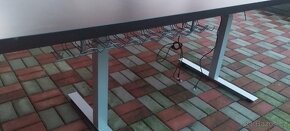 Prodám elektricky výškově nastavitelný stůl. - 5