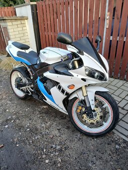 Yamaha YZF R1 - 5