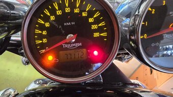 Triumph rocket classic - 5