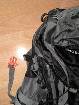 Outdoorový batoh Husky 40l – výborný stav, ideální pro turis - 5