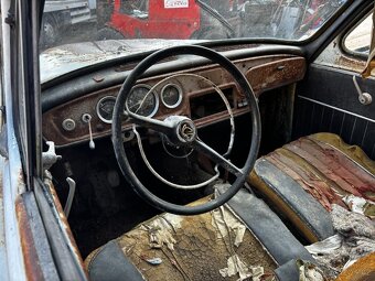 Škoda Octavia 1961 a 1969, na renovaci. Možná doprava. - 5