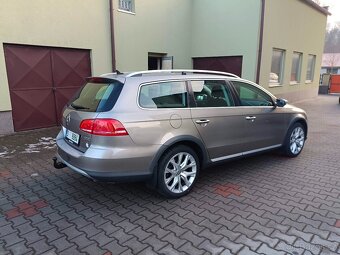 VW Passat B7 Alltrack 2.0 Tdi 125 kW DSG 4x4 combi - 5