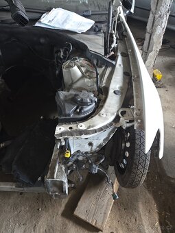 Bmw f10 přední výztuhy šavle nápravnice panty kapoty - 5