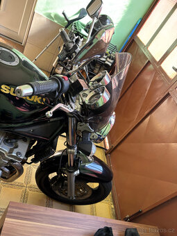 Suzuki Bandit 600 - 5