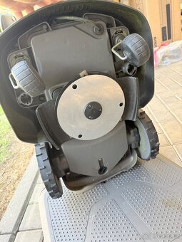 Husqvarna Automower 305 2021 - 5