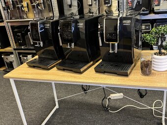 Kávovar DeLonghi Dinamica ECAM358.15.B - 5