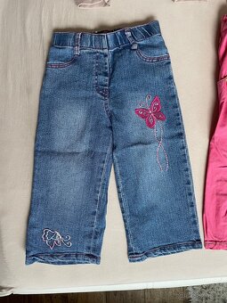 Set 7 ks dívčích tepláků, džín, plátěných a 3/4 kalhot - 5