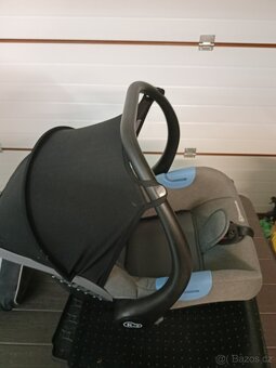 Autosedačka pro novorozence - 5