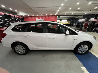 Opel Astra J Sports Tourer 1.4i 16V ,74kW2011 , KLIMA ,TAŽNÉ - 5