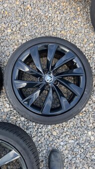 ALU KOLA včetně PNEUMATIK na ŠKODA OCTAVIA 3 - 5
