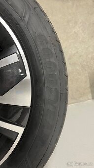215/55 R17 Goodyear EfficientGrip Performance 2 - 5