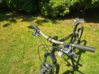 Specialired Rockhopper 26 horske kolo - 5