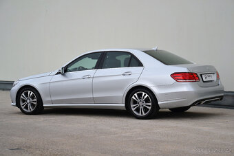 Mercedes-Benz E 400 4M / DESIGNO / 245kW / TOP-VÝBAVA / CZ - 5