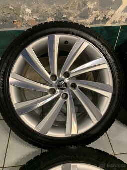 Alu kola Škoda R18 5X112 ZIMNÍ PNEU 225/45 R18 TOP STAV - 5