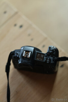 Bezzrcadlovka Canon eos R - 5