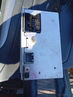 FORD MONDEO MK4, S-MAX, GALAXY ORIG. RÁDIO SONY Z RV 2010 - 5