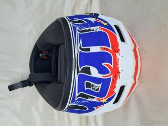 Helma , přilba. - 5