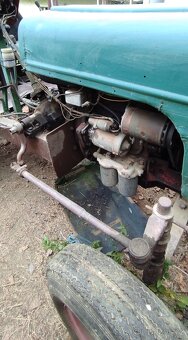 Traktor s motorem ZETOR 25 - 5