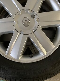 205/60/16  4x pneu 7,5 mm - 5