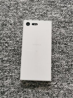 Prodám Sony Xperia X Compact - 5