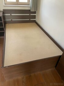 Soubor nábytku - skříň, stůl, postel, komoda, stolek - 5