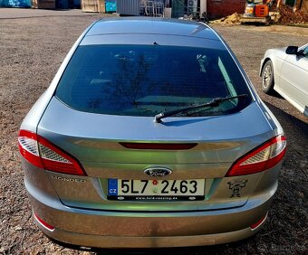 Ford Mondeo 2.0i - 5